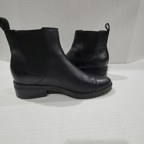Cole Haan Grand Os Mara Chelsea Boots Size 6B - Picture 2 of 13